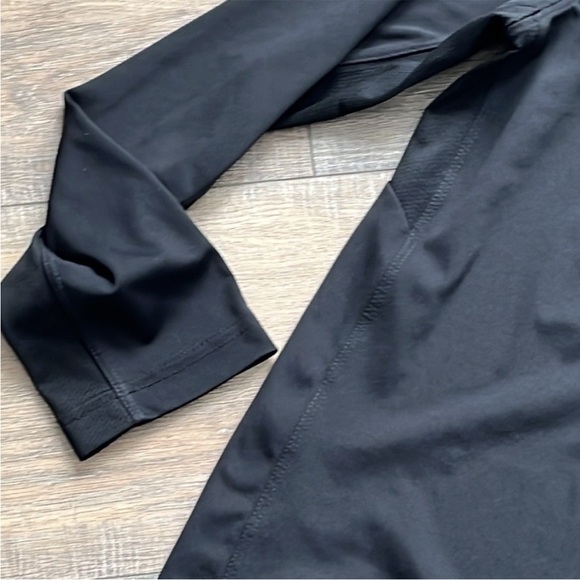 Nike Dri fit Size Large Boys Top Like New
NWOT large - Picture 3 of 8